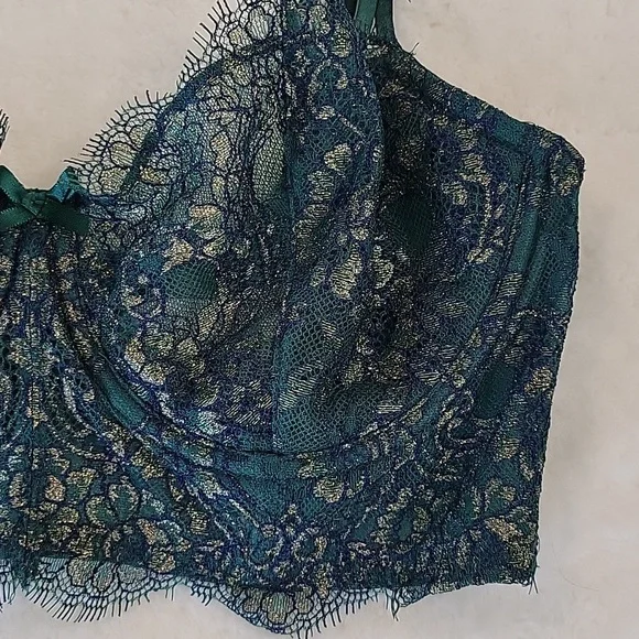 Victoria's Secret Dream Angels Underwire  Pushup Bra W/Out Padding 34D NWOT - Picture 6 of 12